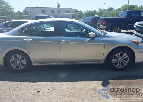 2012 Honda Accord 2.4 Se из США, поврежденный, VIN 1HGCP2F65CA047458